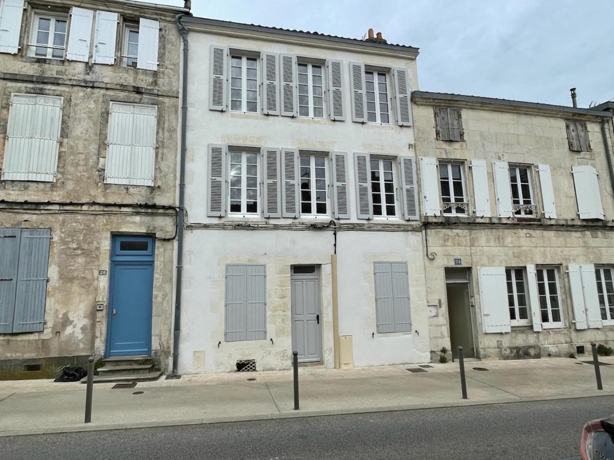 Petite Chambre Amenagee Avec Cuisine St Louis 3 La Rochelle  Dış mekan fotoğraf